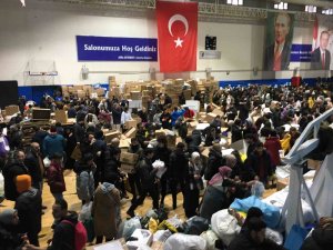 Bayrampaşa Depremzedeler İçin Birlik Oldu