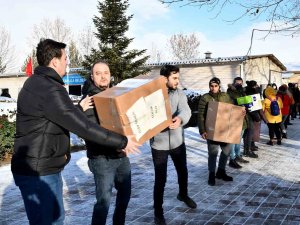 Tepebaşı Depremzedeler İçin Seferber Oldu