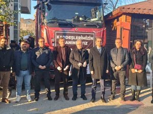 Kozan’dan 5 Tır Dolusu İhtiyaç Malzemesi Yola Çıktı