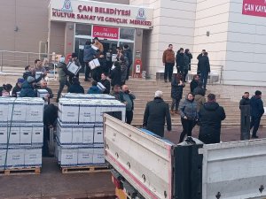 Çan Depremzedeler İçin Tek Yürek Oldu