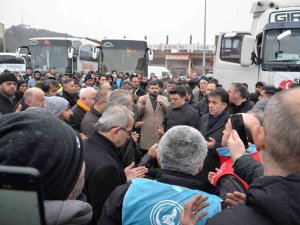 Van Depreminde Enkaz Altından 32 Saat Sonra Kurtulan Kaymakamdan Depremzedelere Destek