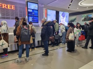 İ̇stanbul’a Dönüş Yapan Depremzedeler Yaşadıklarını Anlattı