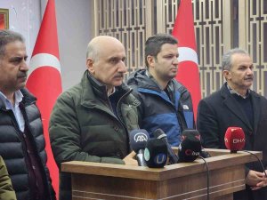 Ulaştırma Ve Altyapı Bakanı Karaismailoğlu: “Adıyaman’da 896 Tane Vatandaşımızı Kaybettik, 400 Tane Yaralımız Var”