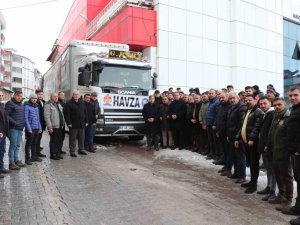 Havza’dan Deprem Bölgesine 4 Tır Yardım