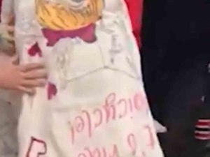 Enkazdan Çıkarılan Küçük Kızın "Abimi Çıkarmadınız Mı Daha" Sözleri Yürekli Sızlattı