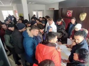 Erzurum’dan Deprem Bölgesine Bin 872 Personel, 372 Araç Gönderildi