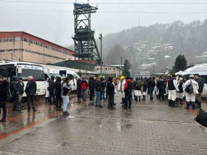 Zonguldak’tan 225 Madenci Deprem Bölgesine Hareket Etti