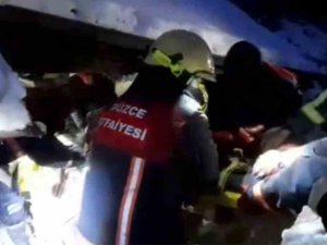 Elbistan’da 41 Saat Sonra Enkazdan Çıkardılar