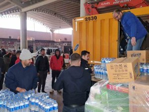 Kuyucaklı Hayırseverlerden Depremzedelere Destek
