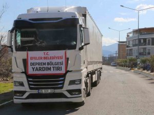 Efeler El Ele Verdi, 8 Tır Yardım Malzemesi Toplandı