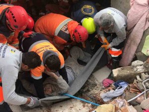 Konya’nın Kalbi Deprem Bölgesinde Atıyor