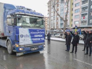 Kütahya Belediyesi 16. Tırı Uğurlandı
