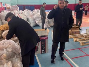 Altıntaş’tan Deprem Bölgesine 2 Tır Yardım Malzemesi Sevk Edildi