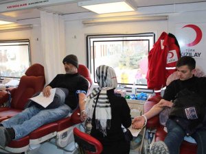 Iğdır’da Kızılay’a Kan Bağışı