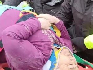 Kahramanmaraş’tan Bir Güzel Haber Daha, Bir Kadın Enkazdan Kurtarıldı