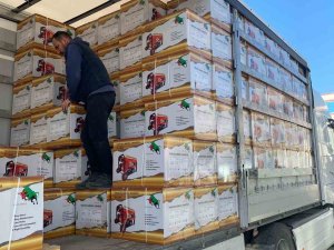 Bursalı İnşaat Şirketinden Yardım Bölgesine Bir Kamyon Dolusu Teknik Malzeme