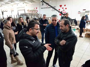 Kemer’den 7. Tır Deprem Bölgesine Yola Çıktı