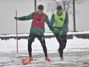 Bursasporlu Futbolcuların Aklı Deprem Bölgesinde