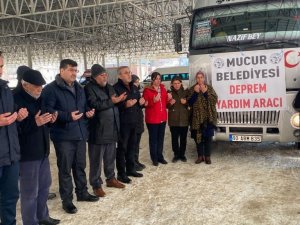 Çiçekdağı Ve Mucur Belediyesi Deprem Bölgesinde Depremzedelere Destek Oluyor