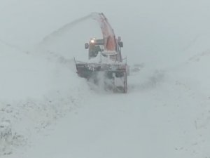 Kardan Kapanan Şemdinli-derecik Yolu Ulaşıma Açıldı