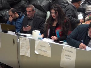 Erciş’ten Deprem Bölgesine Vefa Yardımı