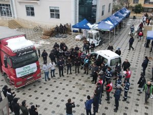 İ̇znik’ten Deprem Bölgesine 15 Tır Yardım Malzemesi