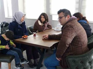 Van Depremzedeler İçin Tek Yürek Oldu