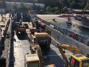 Msb: “İ̇ş Makinelerini Deprem Bölgesine Ulaştırmaya Devam Ediyoruz”