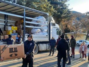 Alaplı’dan Çıkan Yardımlar Deprem Bölgesinde Dağıtımını Sürdürüyor