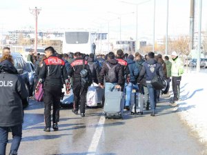 Emniyet Depremzedeler İçin Seferber Oldu