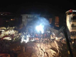 Malatya’da Depremin 3. Gününde Gece Çalışmaları Havadan Görüntülendi