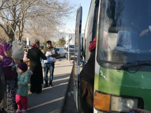 Manisa Büyükşehir Belediyesinin Otobüsleri Depremzedelerin Hizmetinde