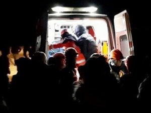 60 Saat Sonra Enkazdan Sağ Kurtarıldı