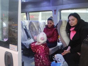 Bandırma Depremzede Aileye Kucak Açtı