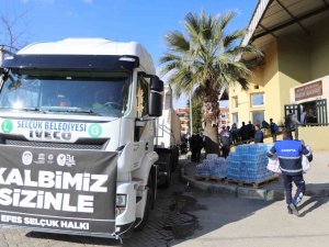 Selçuk Belediyesi Deprem Bölgesinde Ekmek Ve Sıcak Yemek Dağıtacak