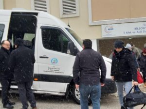 Gönüllüler Deprem Bölgesine Gitti