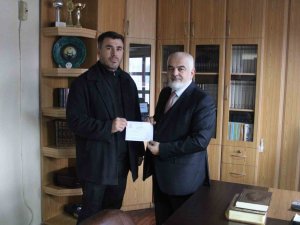 Kırkağaçlı Vatandaş, Umre Parasını Depremzedelere Bağışladı