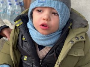 Polis Teyzelerinin Altında Kaldığı Enkazın Başından Ayrılmadılar
