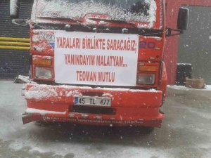 Afet Bölgesine Kamyonlarla Yardım Gönderiliyor