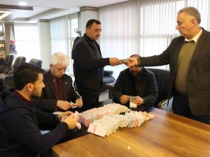 Aksaray’daki Süt Üreticilerinden Deprem Bölgesine 1 Milyon Lira Yardım