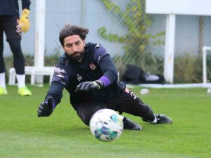 Sivassporlu Muammer’den Yardım Çalışmalarına Destek