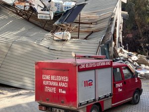 Ezine Belediye Başkanı Güray Yüksel Deprem Bölgesinde