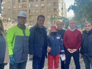 Tdp Genel Başkanı Sarıgül Deprem Bölgesini Ziyaret Etti