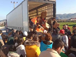 Atakum’un Yardım Tırları Afet Bölgesine Ulaştı