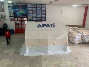 Kızılay’ın Ürettiği Deprem Çadırlarının Afet Bölgelerine Sevki Sürüyor