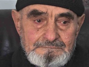 84 Yaşındaki Remzi Dede Kefen Parasını Depremzedeler İçin Bağışladı, Herkesi Ağlattı