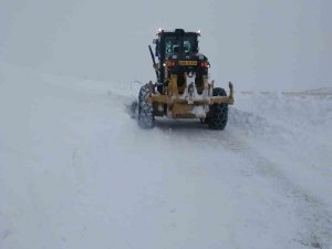 Büyükşehir, 104 Mahalle Yolunu Ulaşıma Açtı