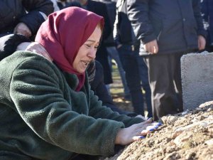 Depremde Hayatını Kaybeden 3 Vatandaş Mardin’de Toprağa Verildi
