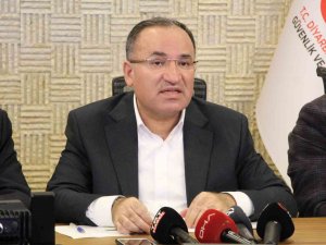 Bakan Bozdağ: “Diyarbakır’da Şimdiye Kadar 192 Kişi Vefat Etti, Bin 91 Kişi Yaralandı”