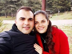 Depremde Hayatını Kaybeden Polis Ve Öğretmen Eşine Son Görev